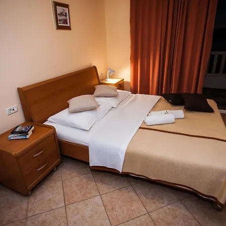 Apartments Agava-Mirjana Omiš Cameră foto